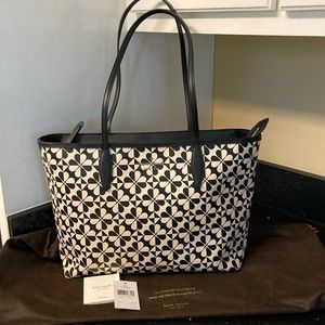 Kate Spade Hollie Spade Clover Geo Black Multi Large Tote. EUC